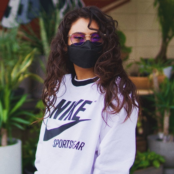 Meet your Posher, Rhonadiel - Picture 1 of 1